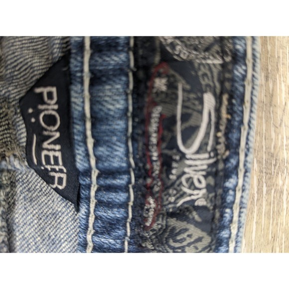 Silver Blue Jeans Pioneer Boot Cut Low Rise Dark Wash W 32 L 31 Distressed - Picture 4 of 12